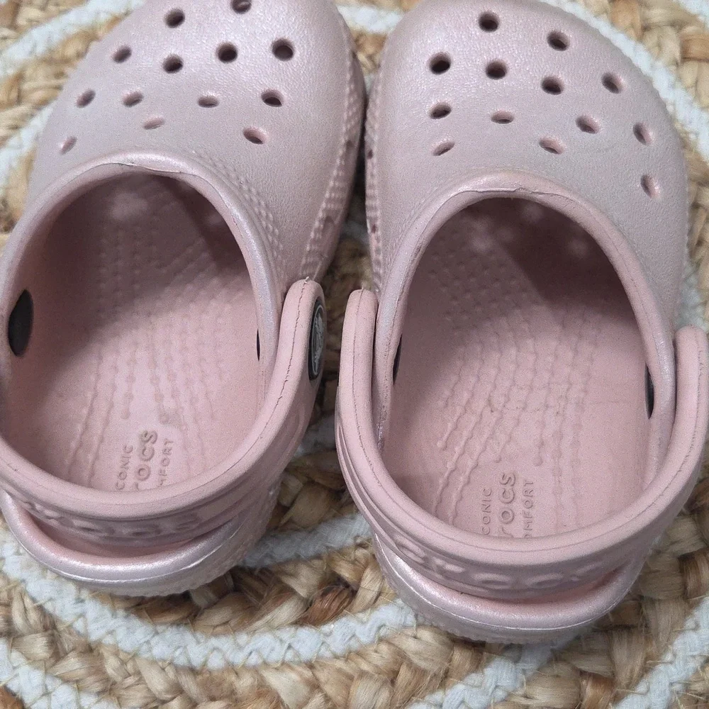 Crocs Kids Classic Clog In Pink, Size 4 childs
